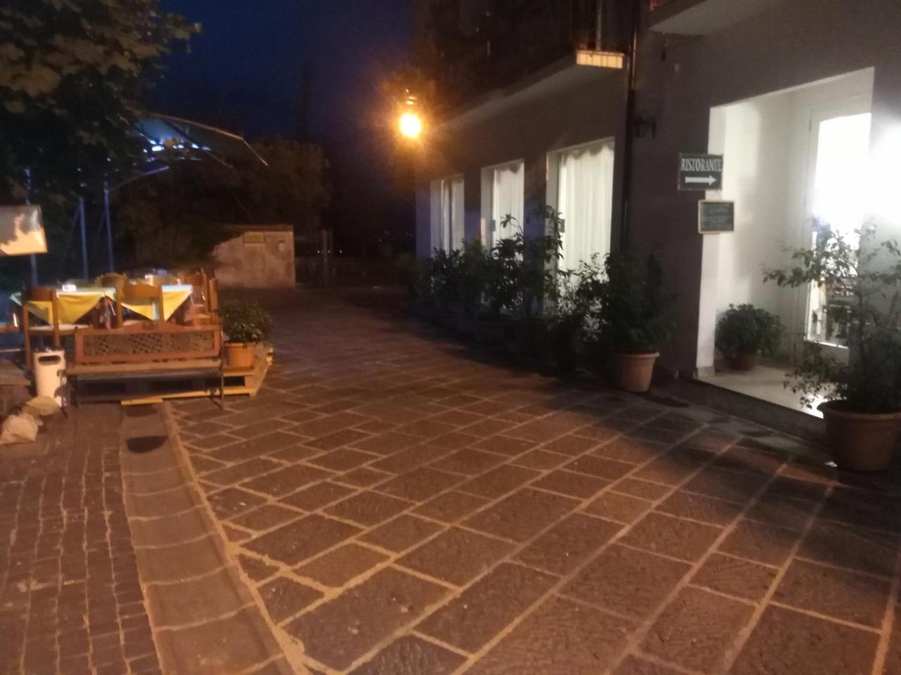 Hotel La Congiura Dei Baroni Teggiano Eksteriør bilde